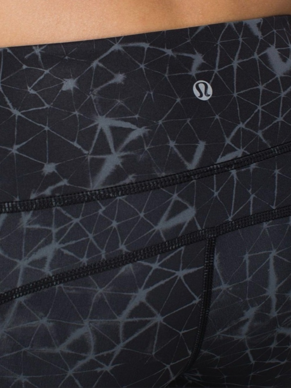 Lululemon Run: Top Speed Crop, Star Crushed Coal Black, Size 4 - Picture 8 of 10